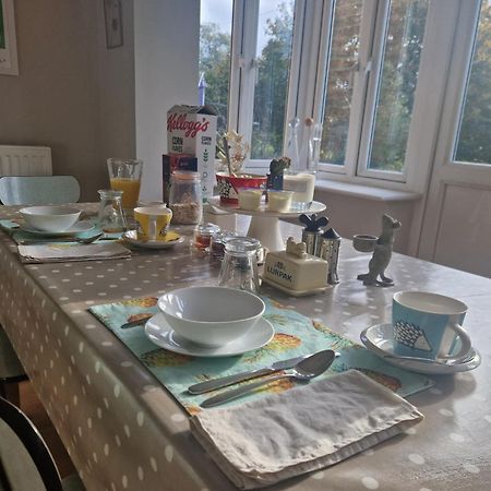 윈퍼드 Walton Crescent B&B 외부 사진